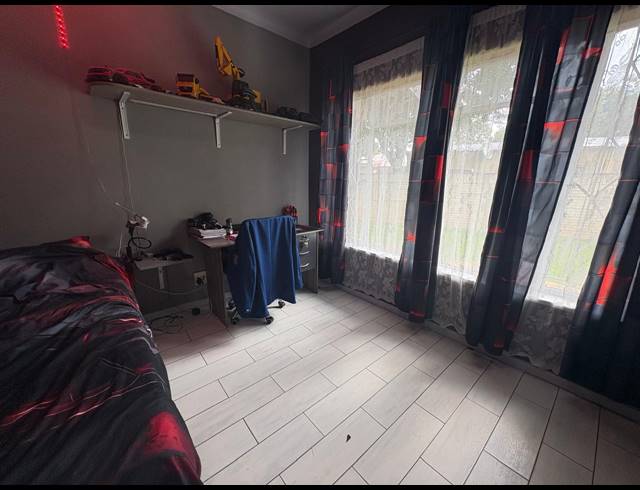 4 BEDROOM HOUSE FOR SALE IN THREE RIVERS